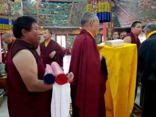 Tenzhug (long-life ceremony) offering to His Eminence Khochhen Rinpoche