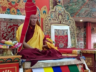 Tenzhug (long-life ceremony) offering to His Eminence Khochhen Rinpoche