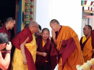 Tenzhug (long-life ceremony) offering to His Eminence Khochhen Rinpoche