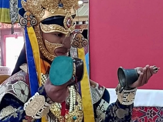 Tenzhug (long-life ceremony) offering to His Eminence Khochhen Rinpoche