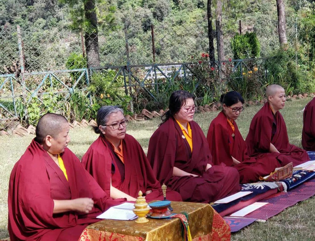 Three Senior Nuns of Samten Tse Complete the Three-Year Retreat