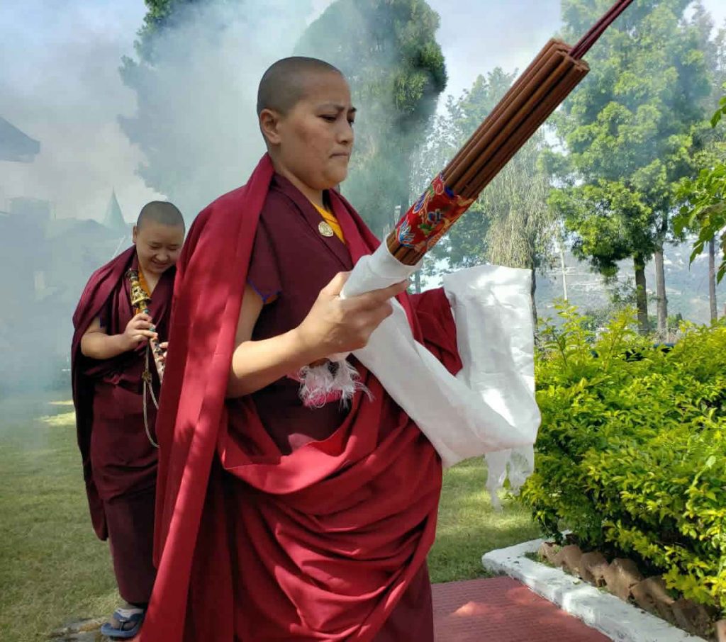 Three Senior Nuns of Samten Tse Complete the Three-Year Retreat