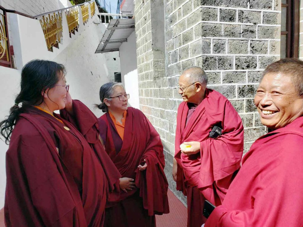 Three Senior Nuns of Samten Tse Complete the Three-Year Retreat