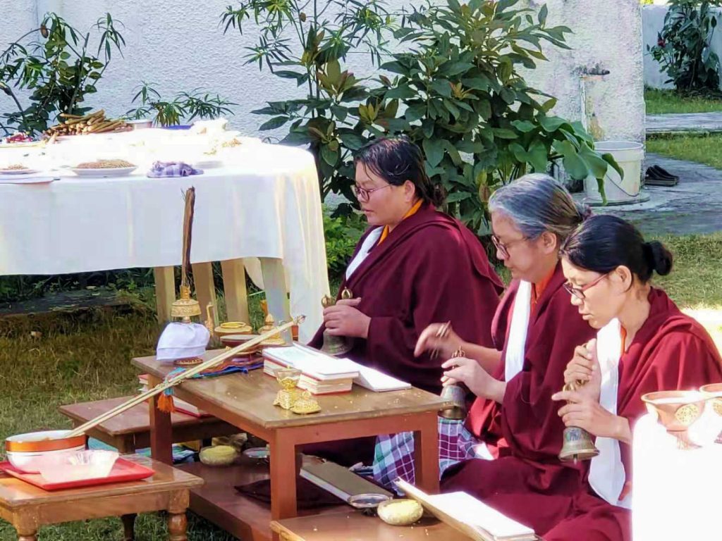 Three Senior Nuns of Samten Tse Complete the Three-Year Retreat