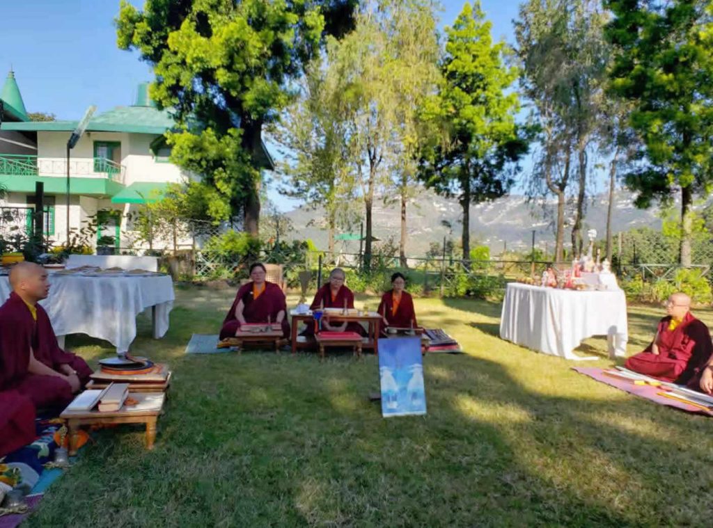 Three Senior Nuns of Samten Tse Complete the Three-Year Retreat